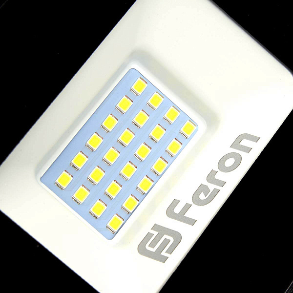 Изображение Светодиодный прожектор Feron с датчиком LL907 29557